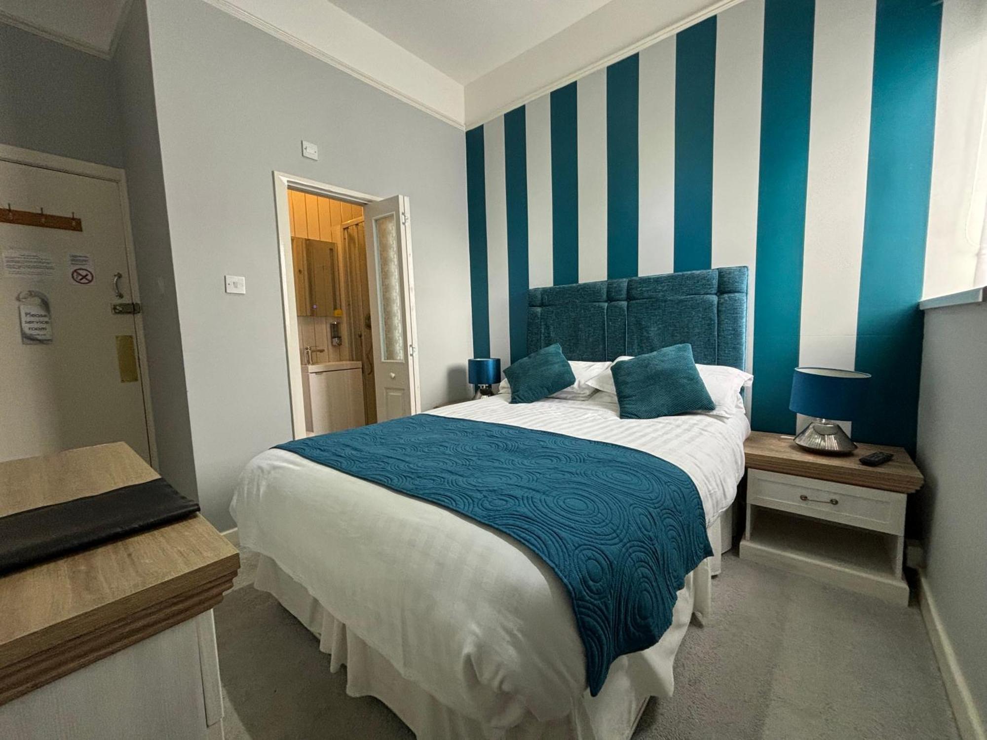 Three Palms Hotel Пейнтон Экстерьер фото