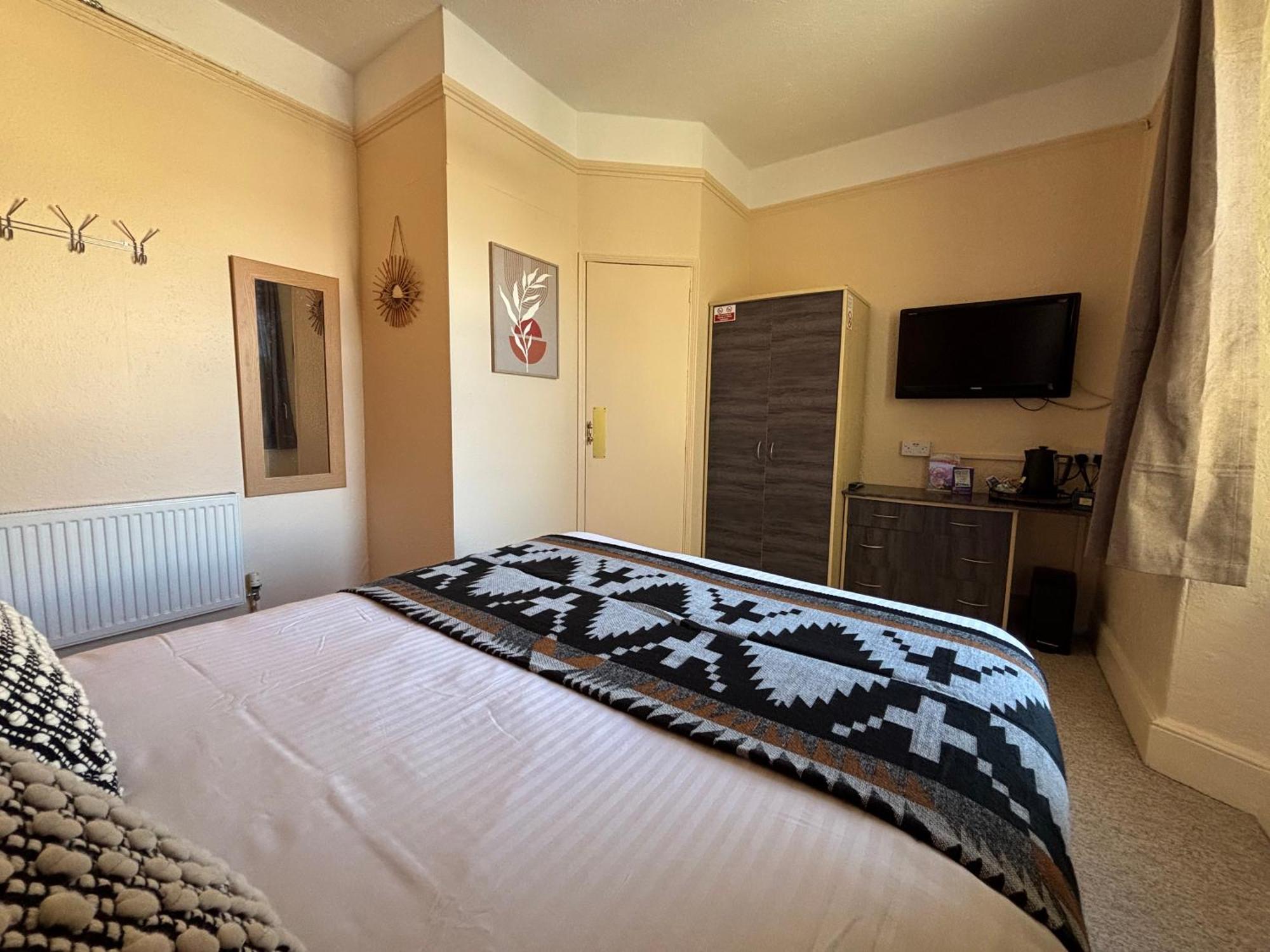 Three Palms Hotel Пейнтон Экстерьер фото