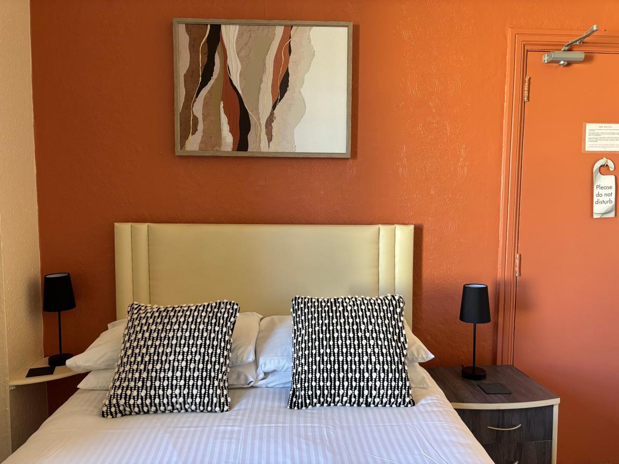 Three Palms Hotel Пейнтон Экстерьер фото